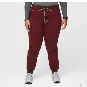 Figs 5XL Zamora Jogger pants in Burgundy